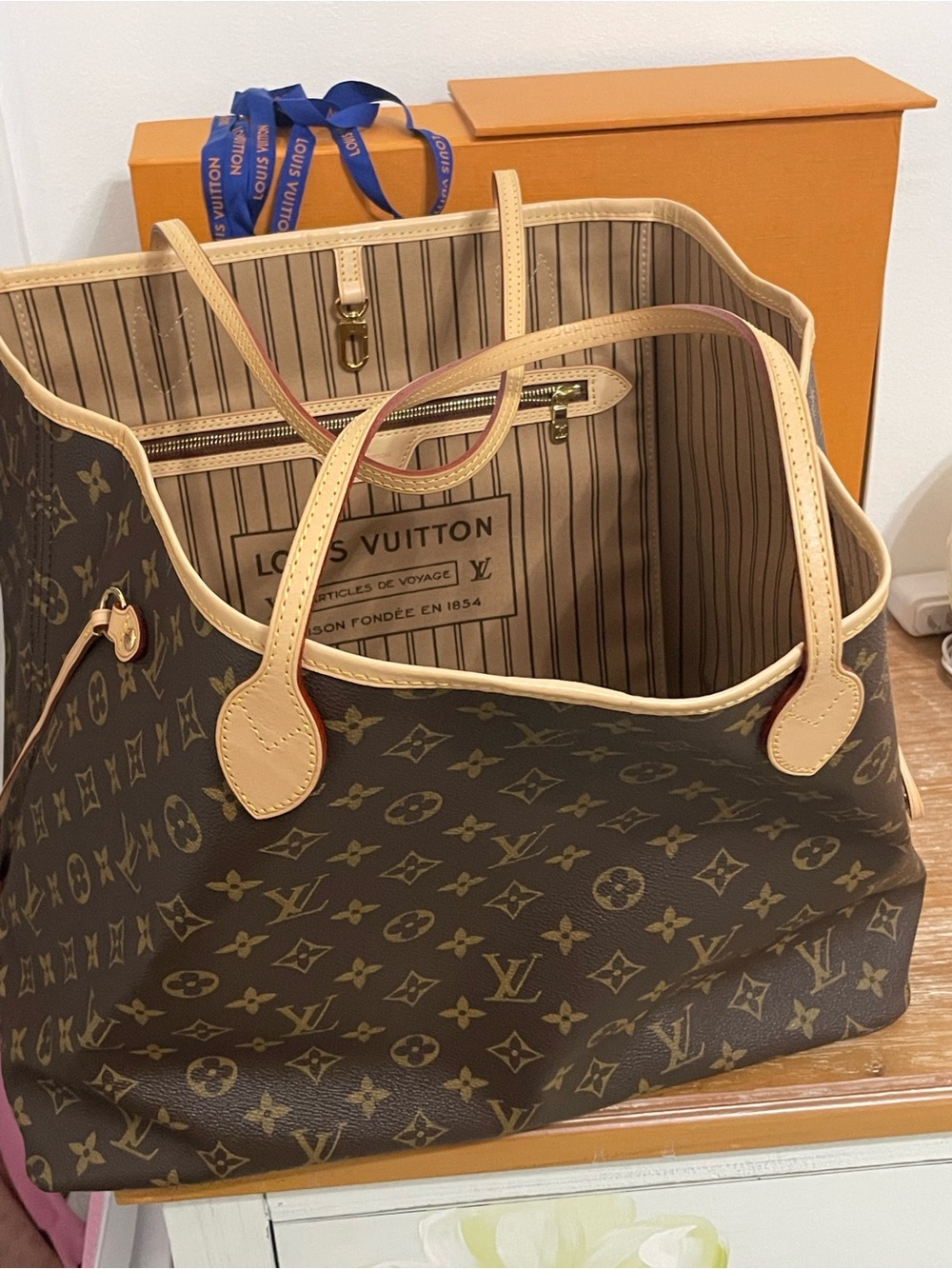 Authentic Louis Vuitton Neverfull GM